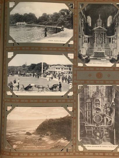 CP5 Album de cartes postales, à sujet de...