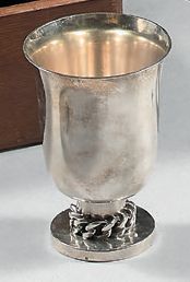 Jean DESPRES (1889-1980)

Timbale de forme...