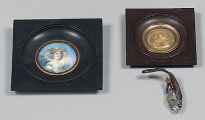 Médaille en bronze représentant le Général...