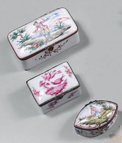 Ensemble en porcelaine: un coffret à décor...