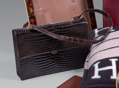 LANCEL PARIS

Sac en bandoulière en croco...