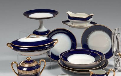 PILLIVUYT et fils, LIMOGES

Service de table...