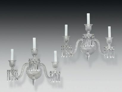 BACCARAT, modèle Zénith
Comète 3L.
Paire...