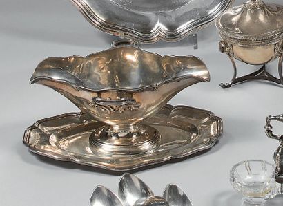 Saucière sur son dormant en argent (950),...