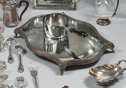 Centre de table en argent (950), à bordure...