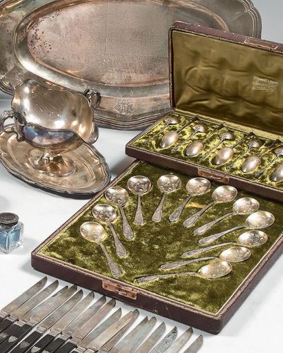Suite de douze cuillers en argent (950),...