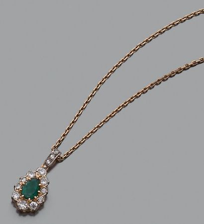 Pendentif en or jaune 18K (750), orné d'une...