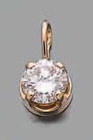 Pendentif en or jaune 18K (750), orné d'un...