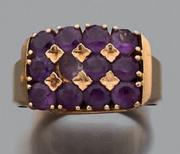 Bague de genre chevalière en or jaune 14K...