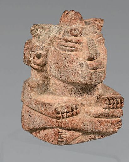 Stone idol with traces of polychrome.
Aztec,...