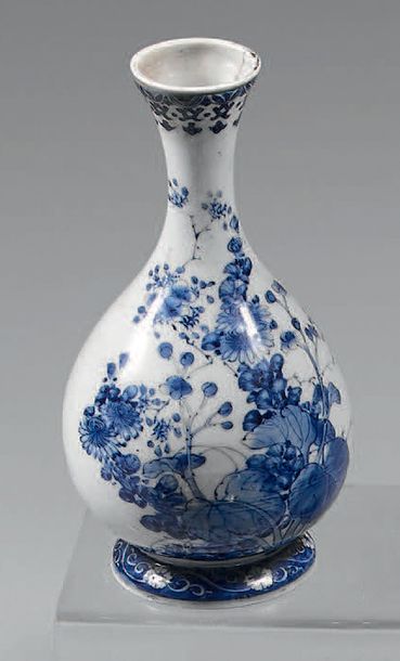 CHINE - XIXème siècle
Porcelain baluster...