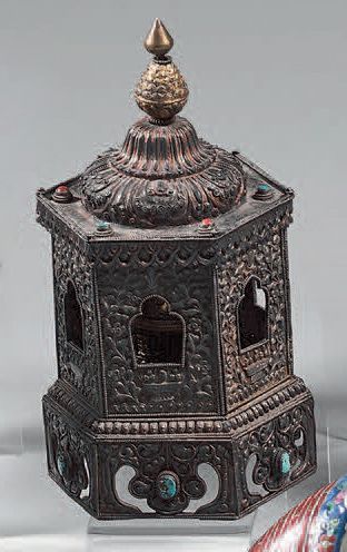 INDE XIXÈME SIÈCLE
Temple de prière hexagonal...