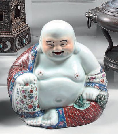 CHINE - Vers 1900
Statuette de Budai assis...