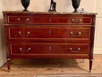 Mahogany and mahogany veneer chest of drawers...