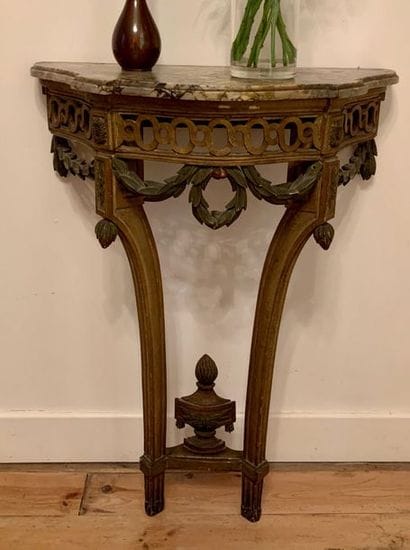Small half-moon console in yellow and green...