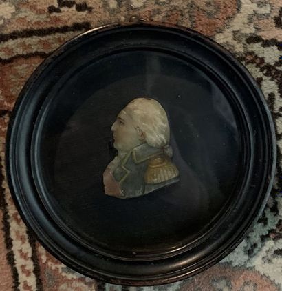 Wax profile of King Louis XVIII.
In a round...