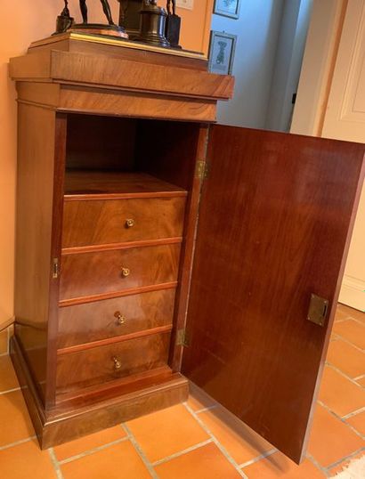 Mahogany and mahogany veneer sheathing, quadrangular...