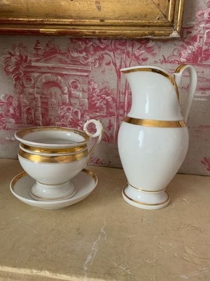White porcelain water jug with gilding threads.
Nineteenth...