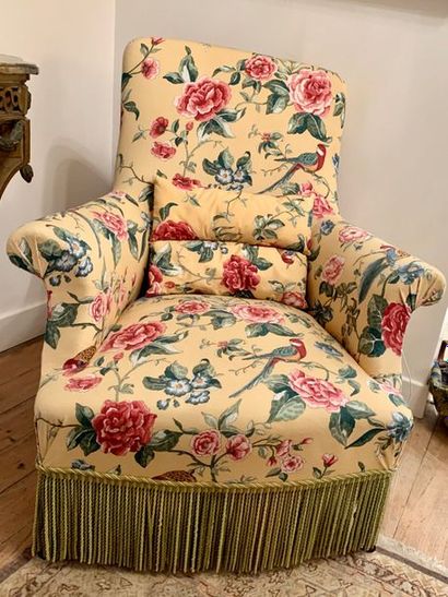 Comfortable armchair with blackened turned...