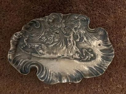 Bronze vacuum-pocket of contoured shape with...