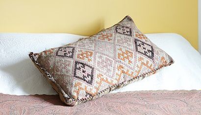 Coussin and Kilim.