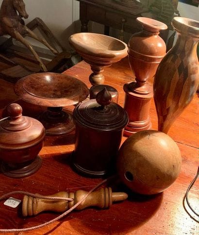 Set of eight turned wooden pieces: bilboquet,...