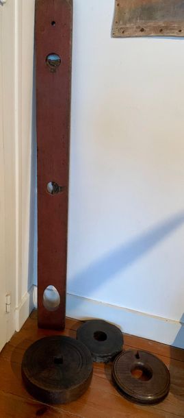 Ensemble d'instruments de mesure en bois:...