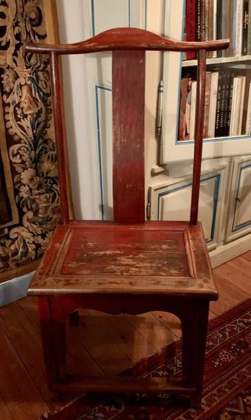 Pair of red lacquered wooden chairs.
China,...