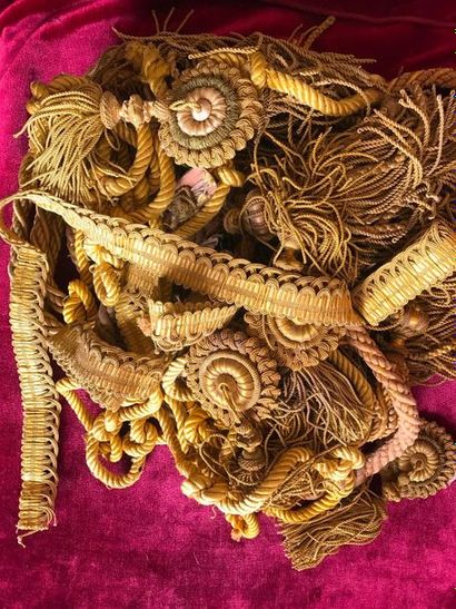 Set of tiebacks, braids and elements of golden...