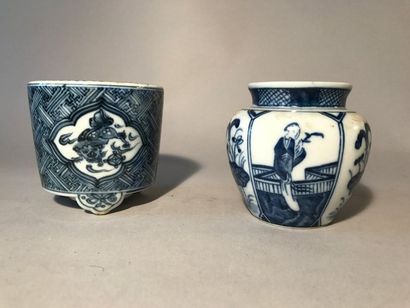 Ensemble en porcelaine blanche à décor en...