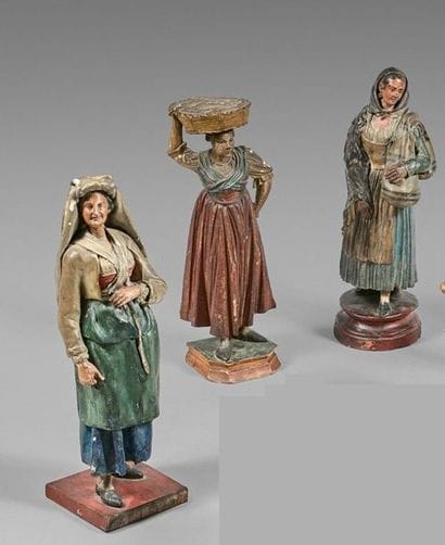 Trois statuettes de santons napolitains représentant:...