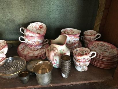 Suite of tea and coffee cups in SARREGUEMINES...