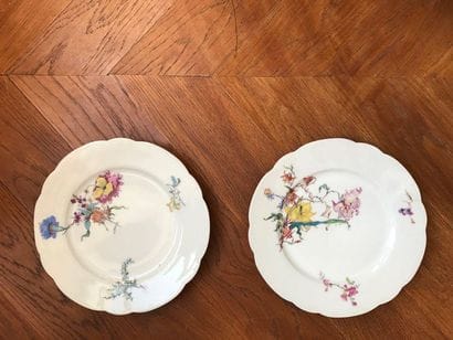 Suite of seventeen cake plates, three free-standing...