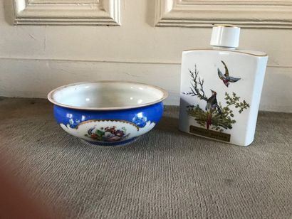 Batch: bottle and its cap in porcelain of...