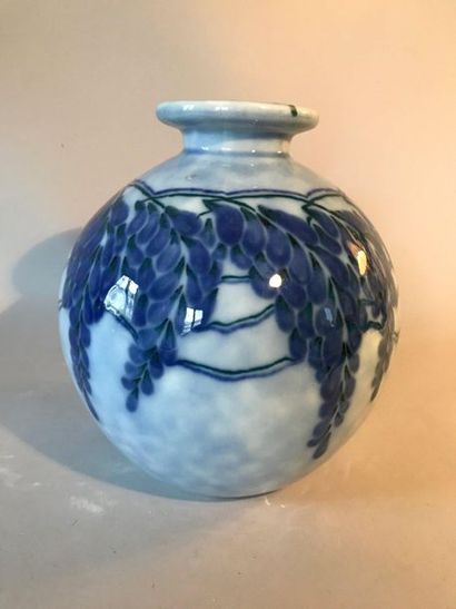 Camille THARAUD (1878-1956):
Porcelain ball...