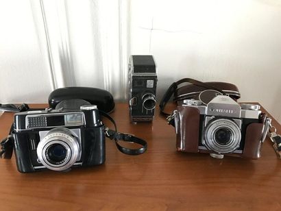 
Deux appareils photo Voigtländer, Zeiss...