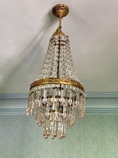 Chandelier and pair of gilt bronze wall lights,...