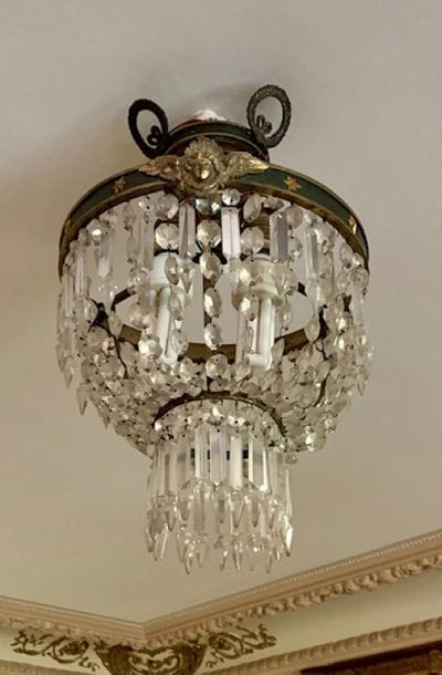 Suspension basket with crystals threading,...