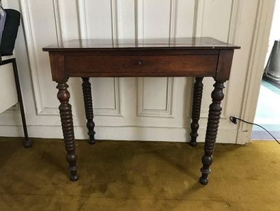 Writing table in fruit wood. Opens to a belt...