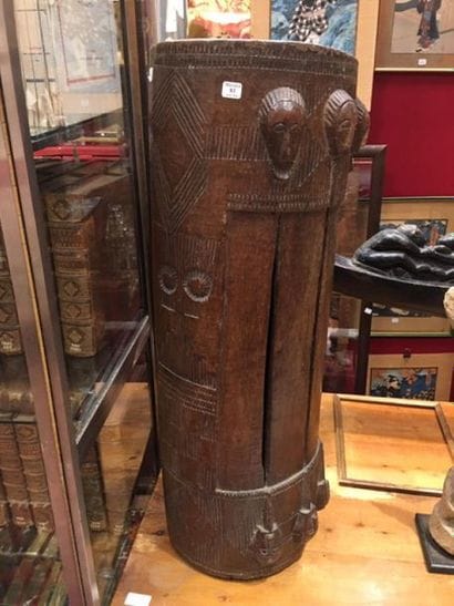 Circular slotted drum, consisting of a carved...