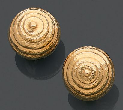 Paire de clips d'oreille en or jaune 18K...
