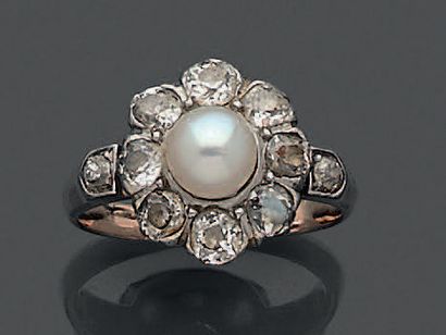 Bague marguerite en or jaune 18K (750) et...
