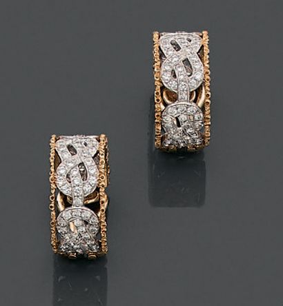 Paire de clips d'oreille en or jaune 18K...