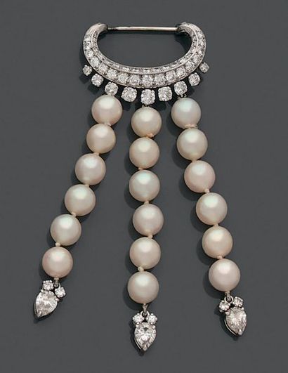 Broche croissant de lune en or gris 18K (750),...