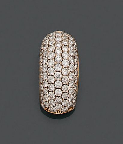 Pendentif en or jaune 18K (750), de forme...