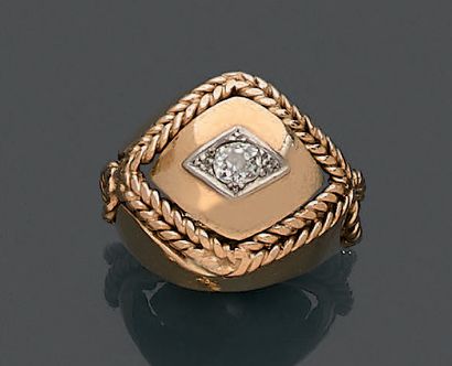 Bague demi-jonc en or jaune 18K (750), la...