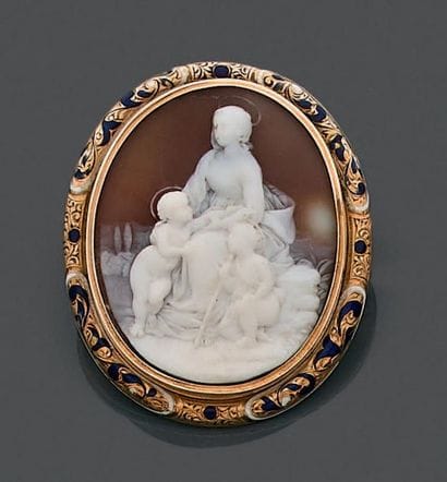 Broche en or jaune 18K (750), la monture...