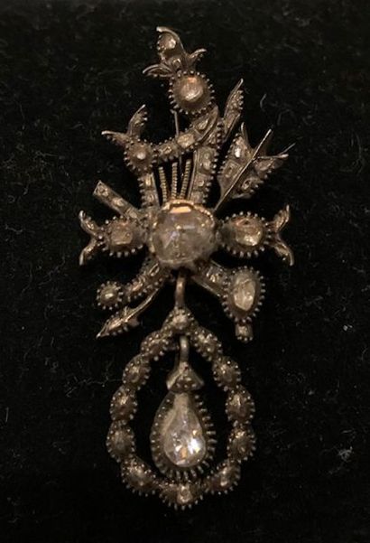 Broche pendentif articulée en argent (800),...