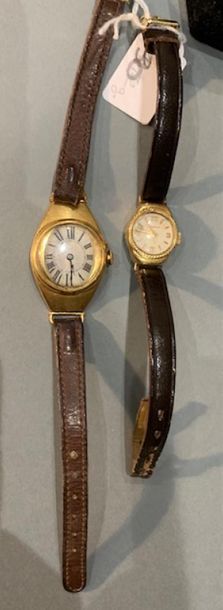 Lot en or jaune 18K (750), comprenant : deux...