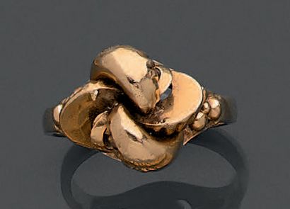 Bague en or jaune 18K (750), formant un noeud...